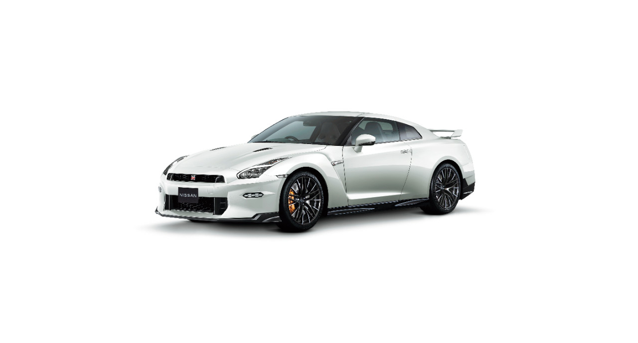 沖縄レンタカーでGT-Rを体感!スポーツカーの性能と乗り心地