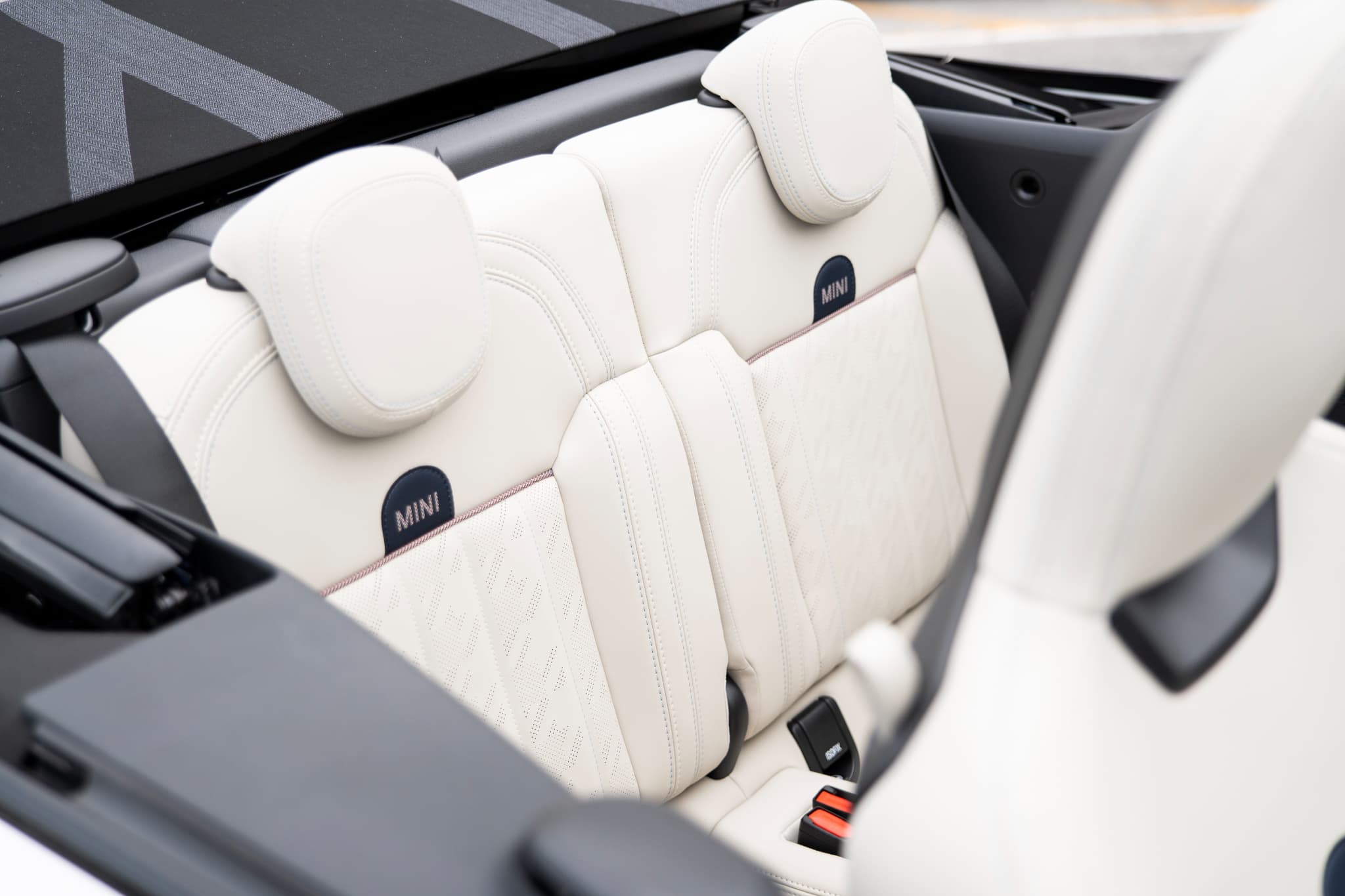 MINI COOPER コンバーチブル S(white) - 5