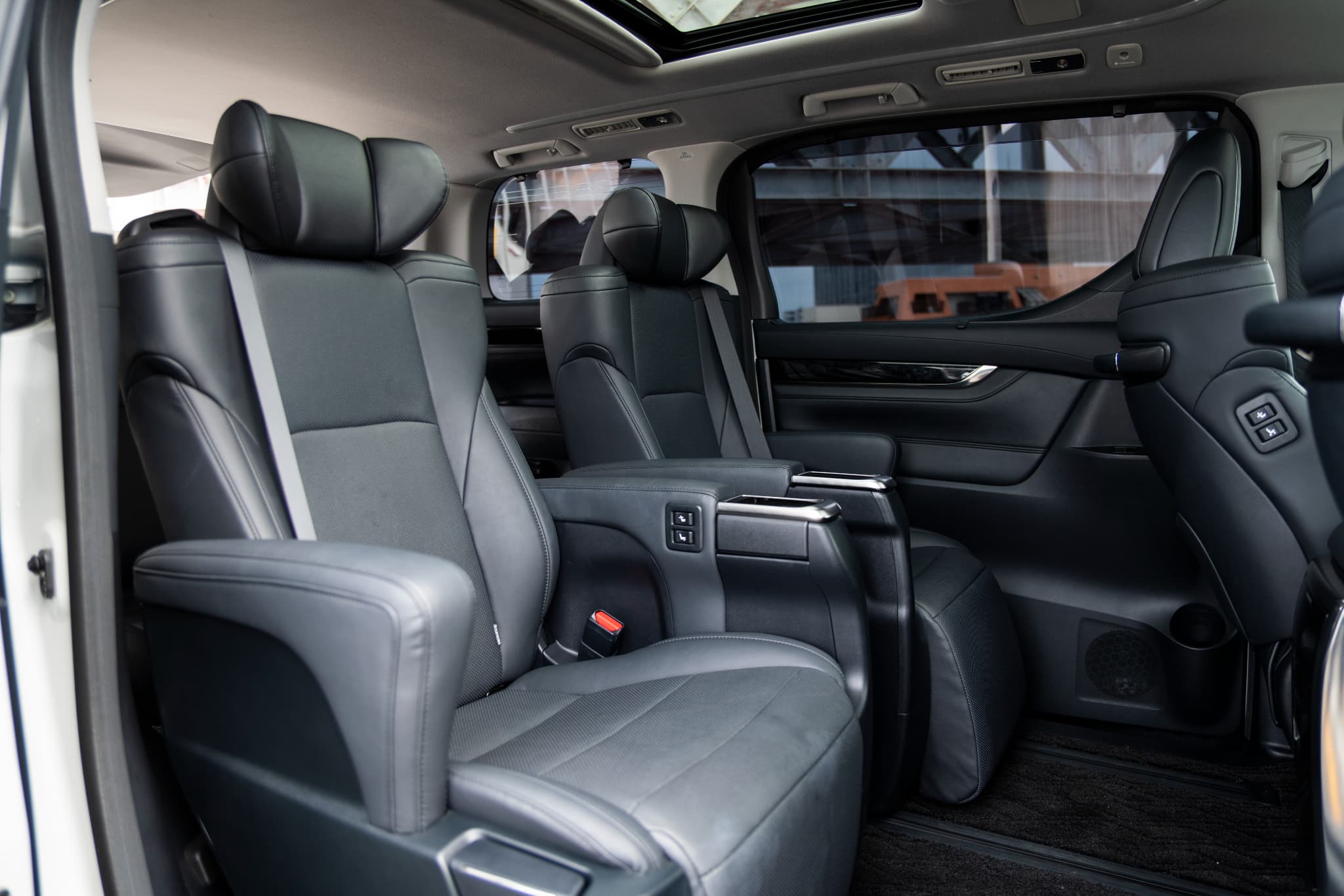 TOYOTA アルファード 2.5 S Cパッケージ - 6