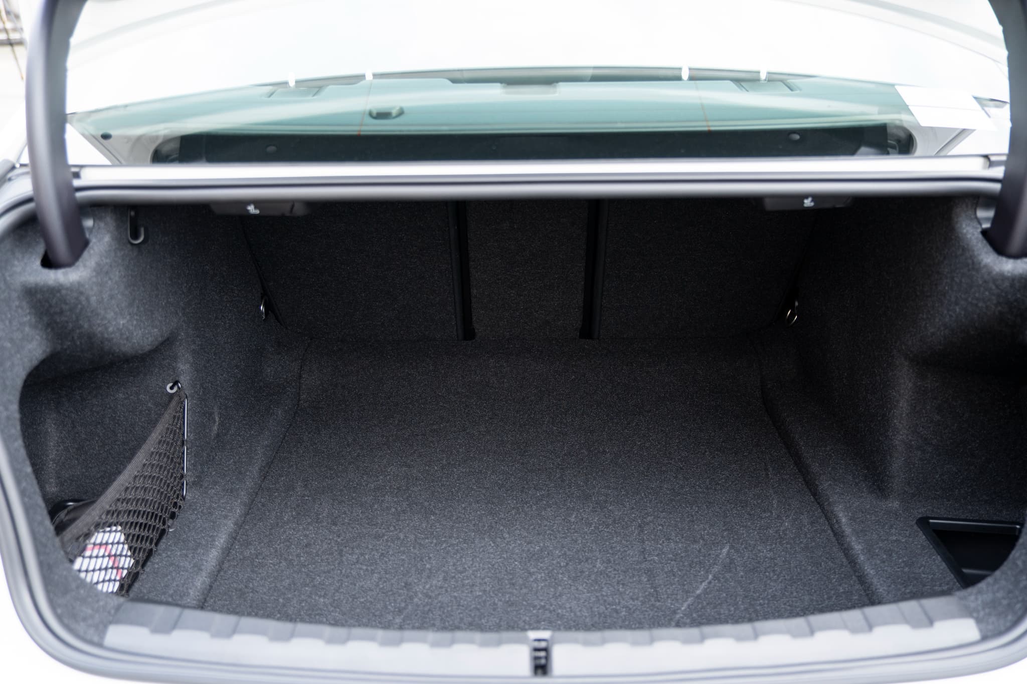 BMW 320i M Sports - 7