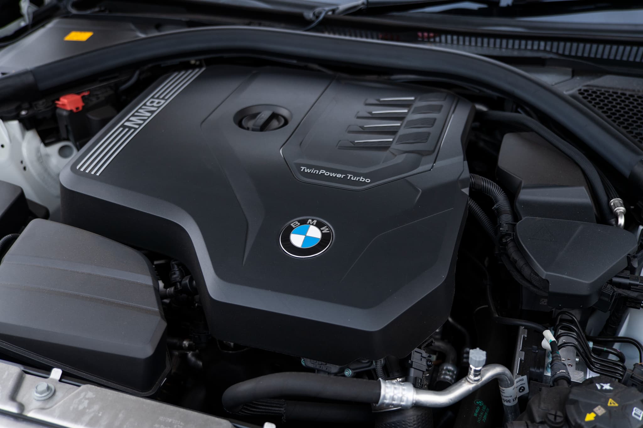 BMW 320i M Sports - 10