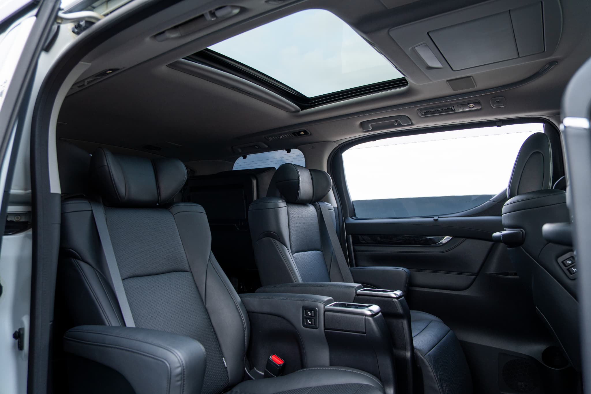 TOYOTA アルファード 2.5 S Cパッケージ - 8