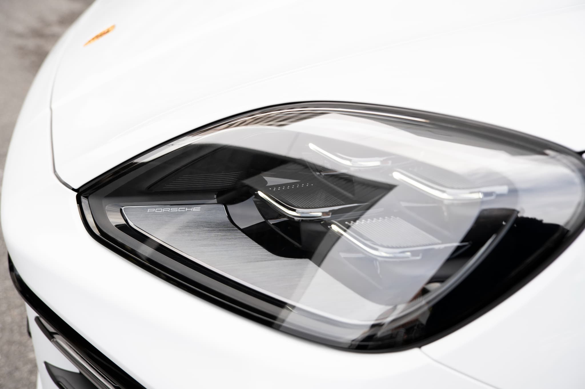 PORSCHE Cayenne E-Hybrid Coupe - 1