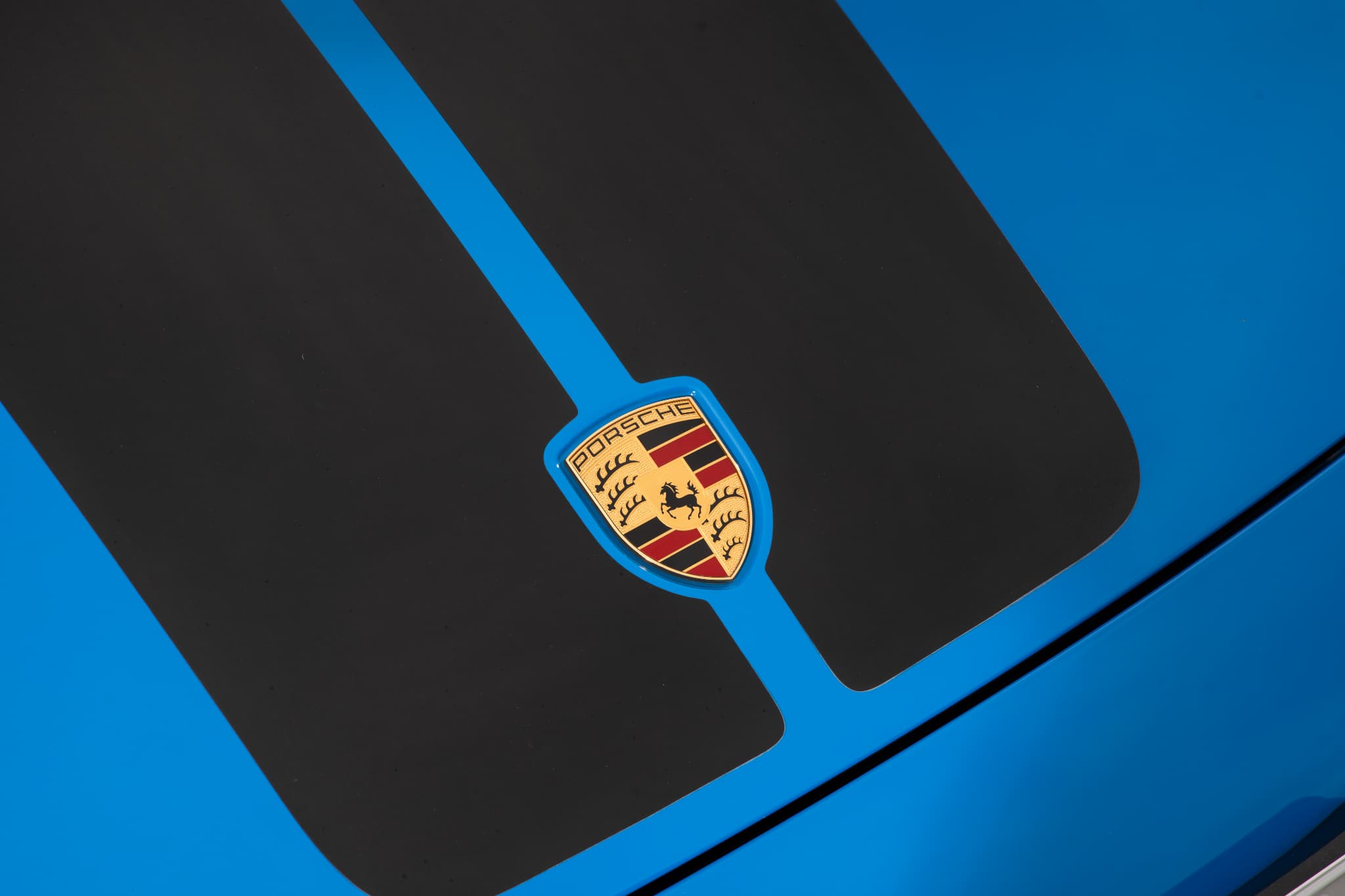 PORSCHE 911 Carrera 4 GTS Cabriolet - 1