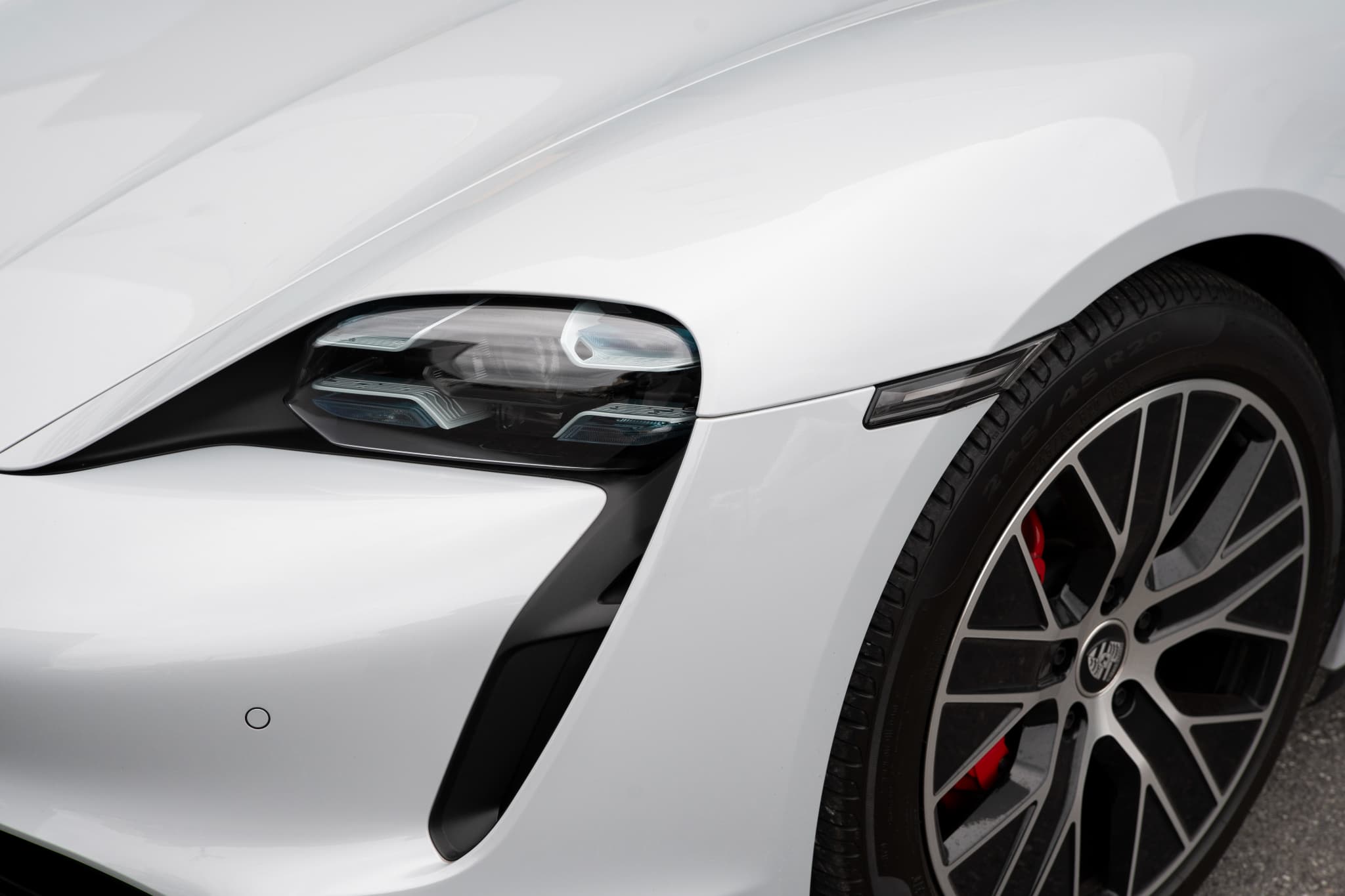 PORSCHE Taycan 4S エレクトロ - 1