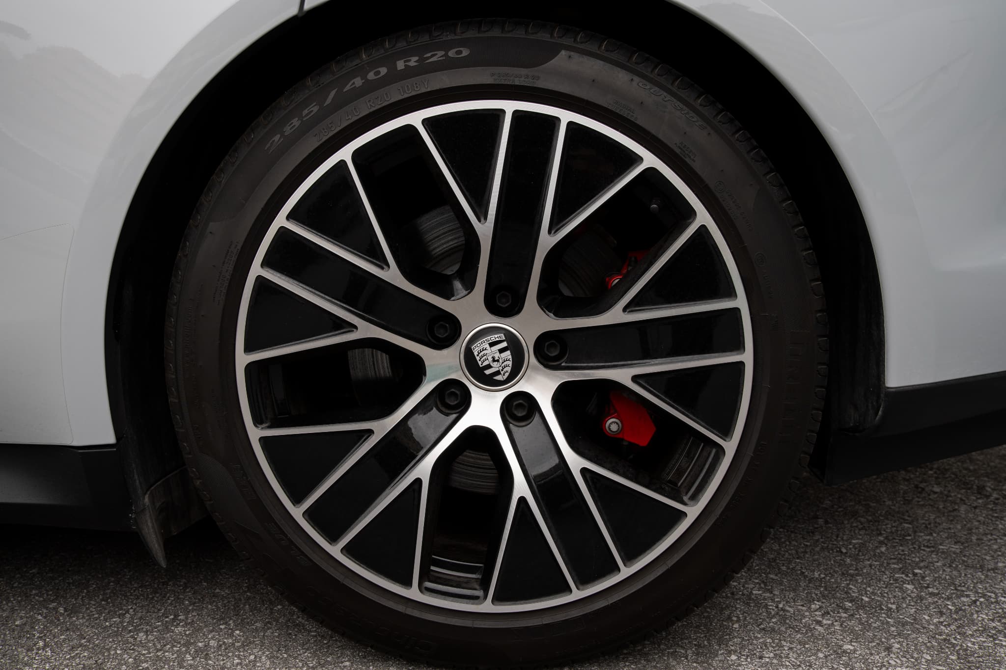 PORSCHE Taycan 4S エレクトロ - 10