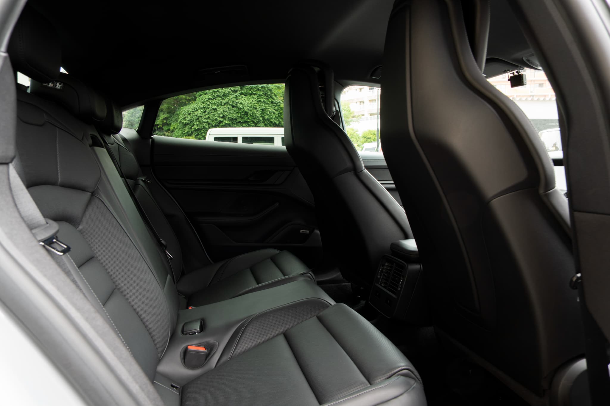 PORSCHE Taycan 4S エレクトロ - 3