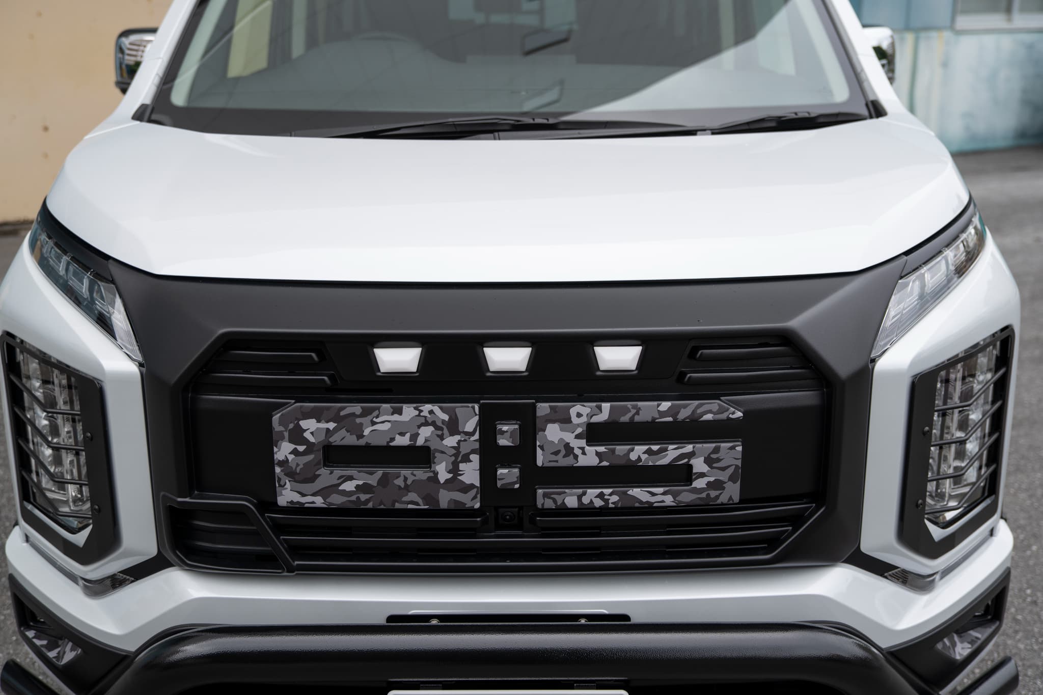 MITSUBISHI デリカD5 Pクレード カスタム仕様・4WD - 2