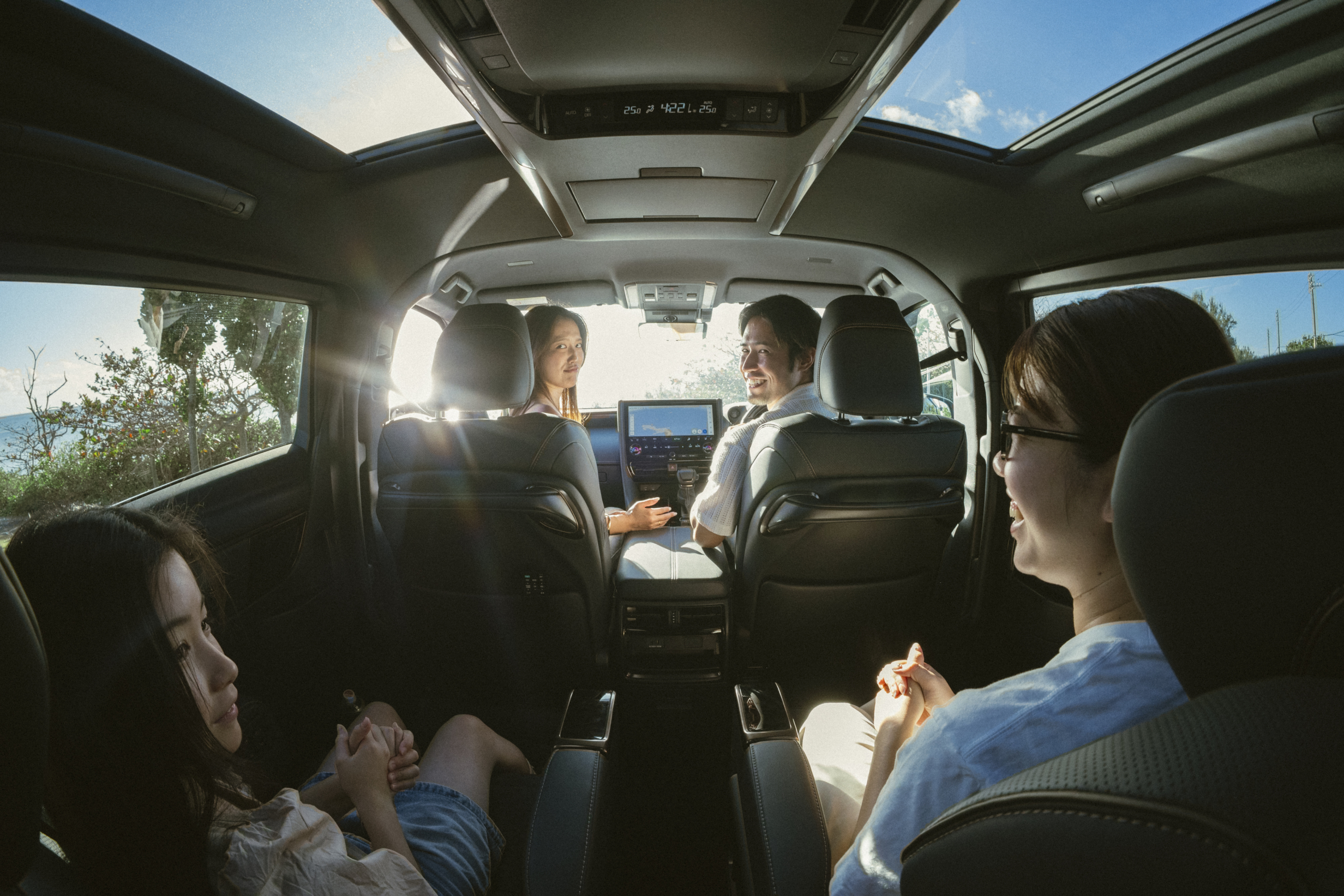 沖縄旅行におすすめ｜アルファード・BMWが最大25％OFF 春のレンタカーキャンペーン