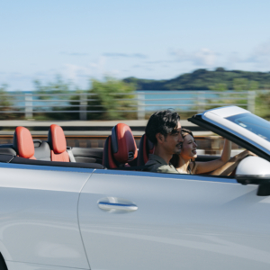 沖縄でオープンカードライブを楽しむならベンツCLEカブリオレ